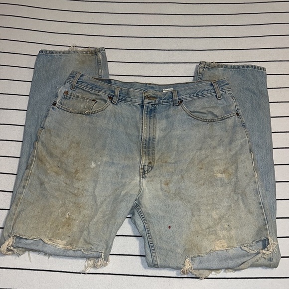 Vintage Levi’s 550 Thrashed Denim Jeans Size 40x32 - Picture 4 of 16